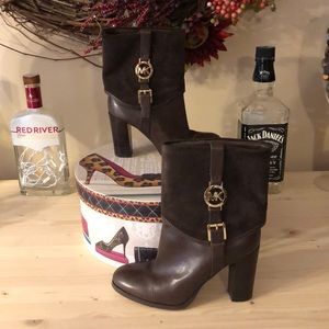Michael Kors size 8 brown boots